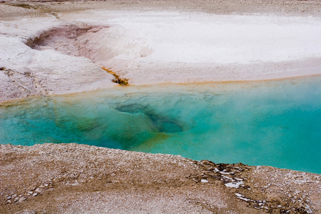 Emerald Hot Spring, Yellowstone National Park